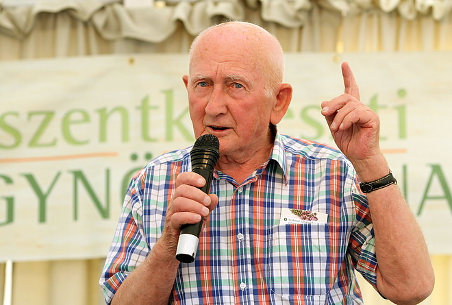 bukkszentkereszt_gyogynovenynap_gyuri_bacsi.jpg