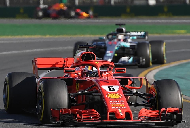 vettel_hamilton_ausztralia_180324_afp.jpg