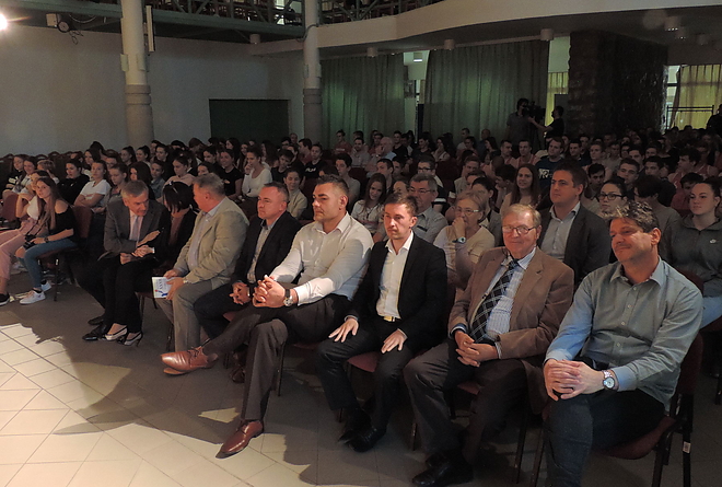 kamaras_kupa_20180419_vcs_1.jpg