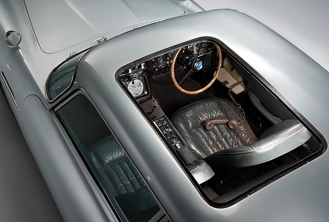 james_bond_aston_martin_5.jpg