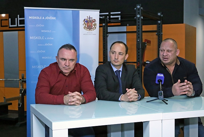 eroemelo_beharangozo_sajtaj_181115_ja_27.jpg eroemelo_beharangozo_sajtaj_181115_ja_27.jpg