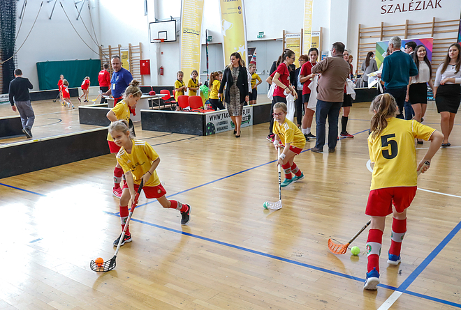 floorball.jpg floorball.jpg