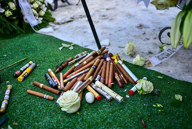 andy_vajna_sirja_2.jpg andy_vajna_sirja_2.jpg