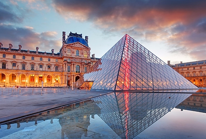 louvre.jpg