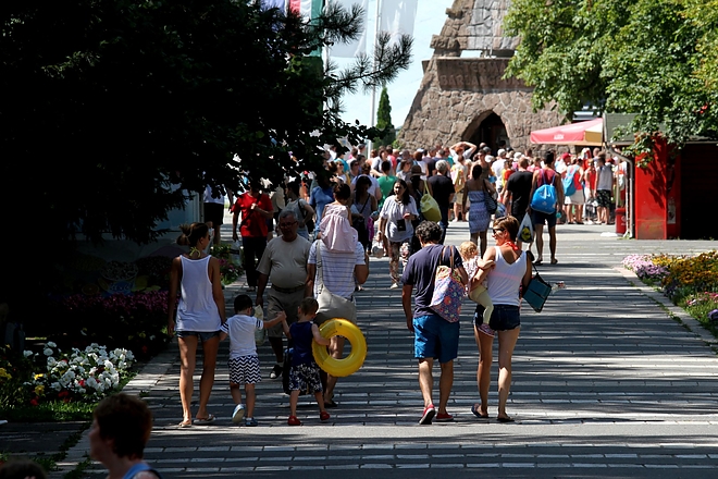 barlangfurdo_170804_ja_2.jpg