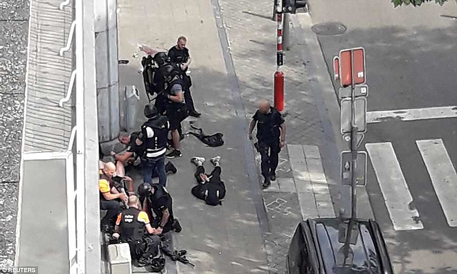 belgium_shooting_attack0529_b.jpg