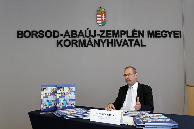 demeter_ervin_kormanyhivatali_kiadvany_bemutato_180507_ja_2.jpg