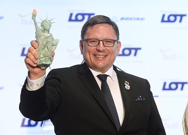 lot_repulogep_newyor_budapest_jarat_2.jpg