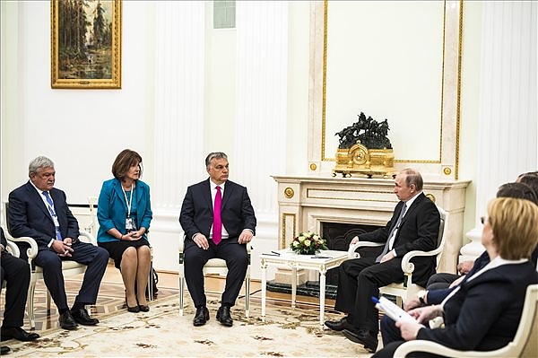 orban_putyin.jpg