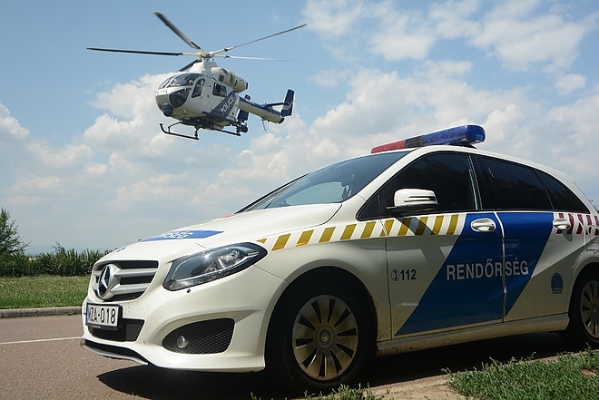 rendorseg_ellenorzes_helikopter_autopalya_1.jpg
