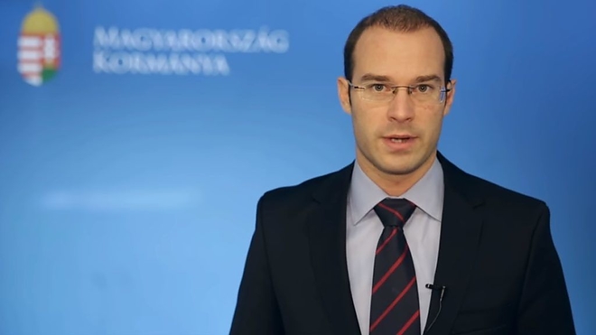 hollik.jpg hollik.jpg