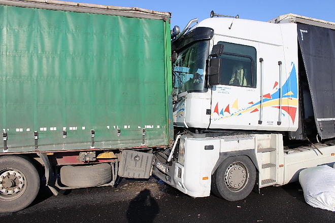 kamion_baleset_rafutas_190121_police_1.jpg kamion_baleset_rafutas_190121_police_1.jpg