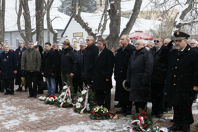 malenkij_robot_190127_vcs_01.jpg malenkij_robot_190127_vcs_01.jpg