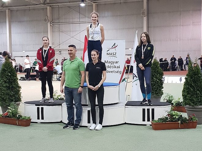 mvsi_atletika2_dobogon.jpg mvsi_atletika2_dobogon.jpg