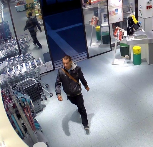 parfumtolvaj2_segitsegkeres_keresik.jpg parfumtolvaj2_segitsegkeres_keresik.jpg