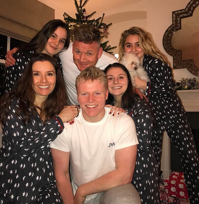 ramsay_family_xmas.jpg