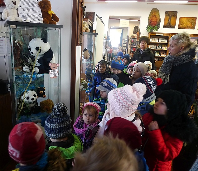 macikiallitas_szabo_lorinc_konyvtar_190131_3.jpg macikiallitas_szabo_lorinc_konyvtar_190131_3.jpg