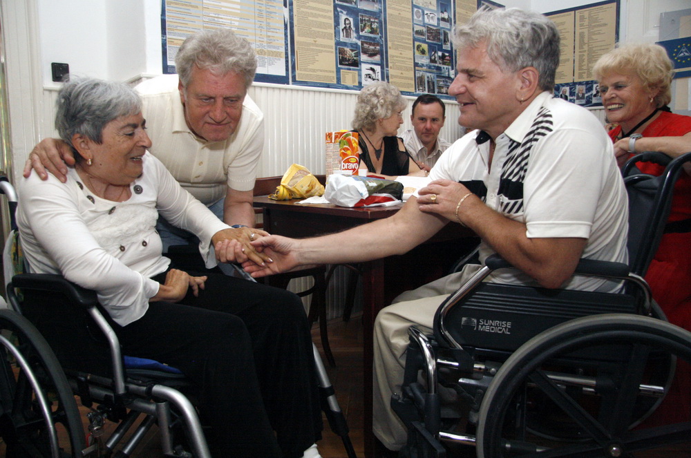 mozgasserultseniorok.jpg