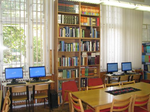 blathyandrassy_konyvtar_01.jpg