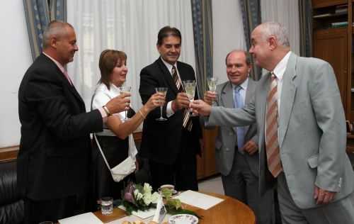 cmzetes_jegyzk.jpg