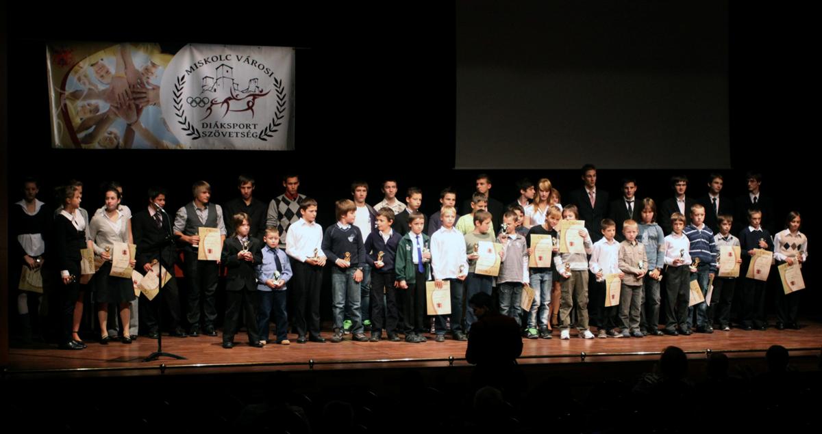 diaksportdijazottak3.jpg