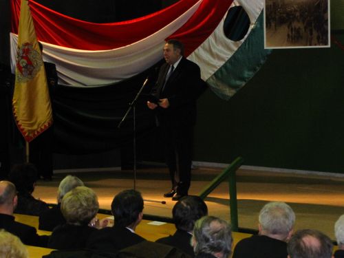 egyetem_koszoruzas_56_2010_02.jpg