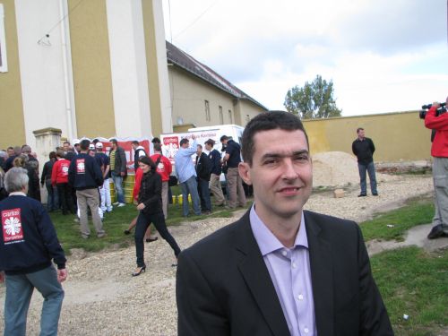festekadomany_02.jpg