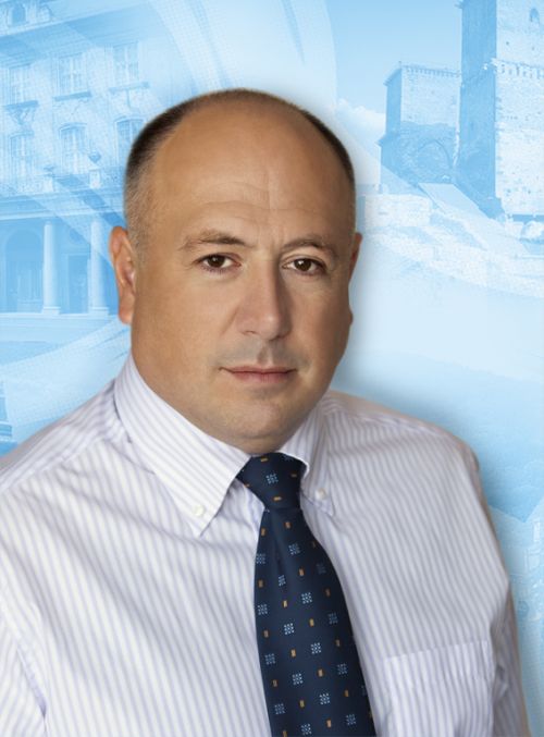 krizaakos.jpg