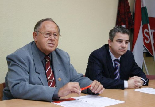 lakcimbejelentes.jpg