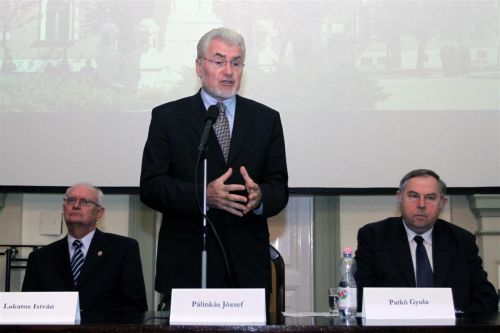 nyolcvan_eves_prof_bacsik.jpg