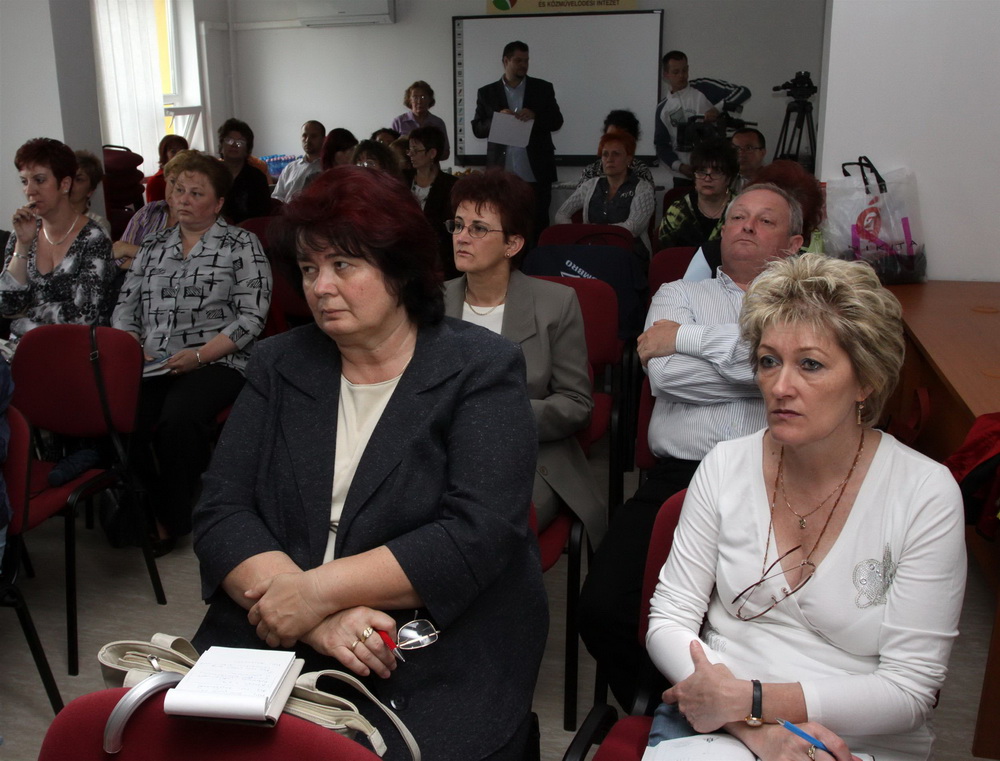 oktatasipalyazatok2.jpg