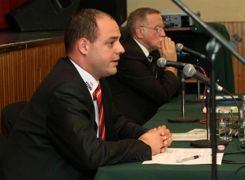 polgvita_kalihircsu_02.jpg