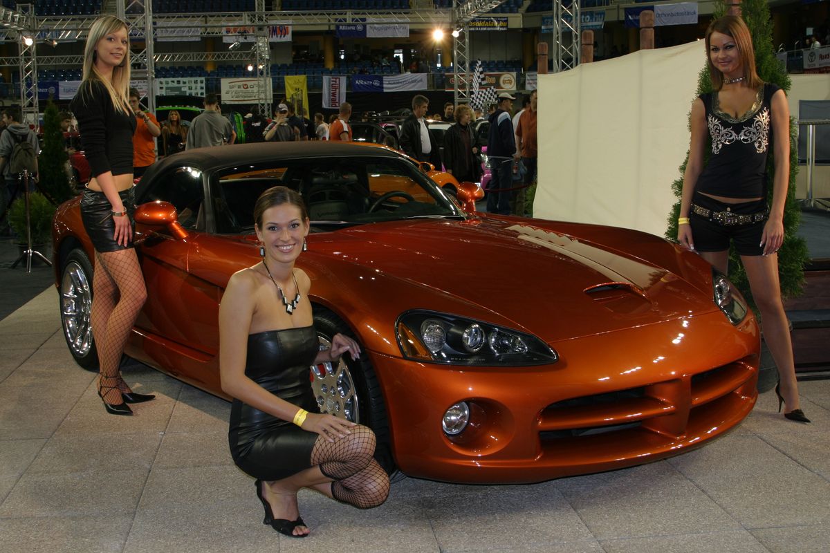 autoshowjo.jpg