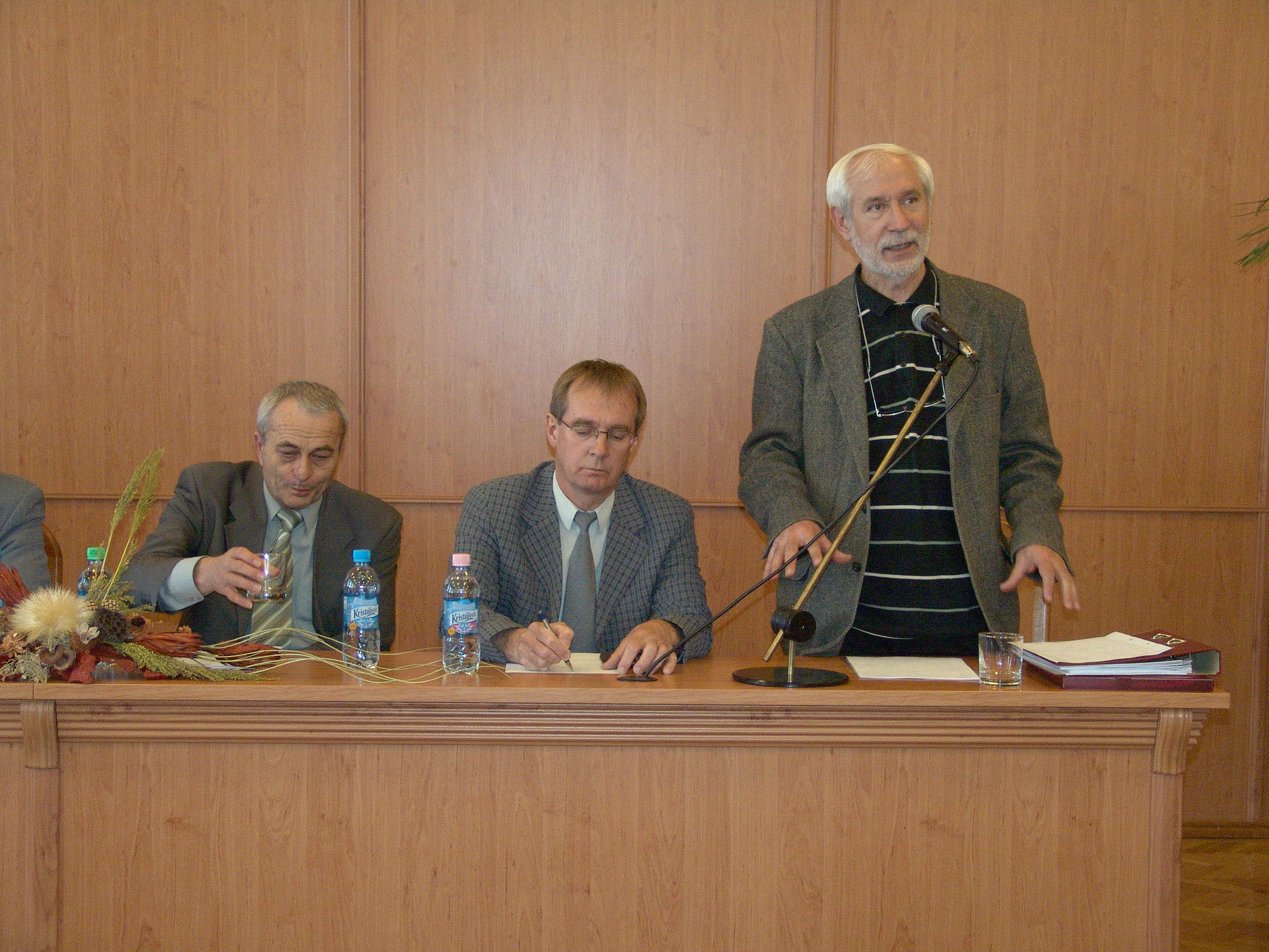 panelforumpr.jpg