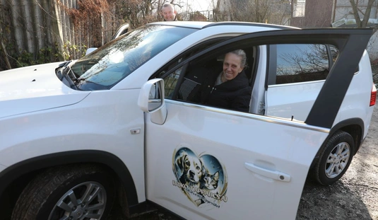 Új autót kapott a Lyukó Tappancsai Állatvédő Egyesület. Fotó: Juhász Ákos