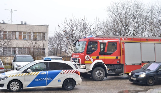 bombariadó a Kazinczyban 