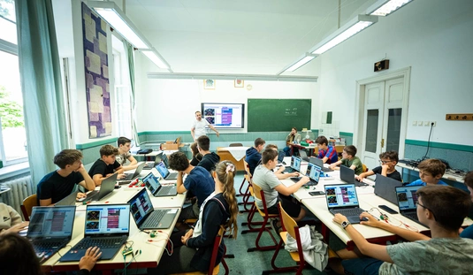 Digitális tábor a Lévayban 