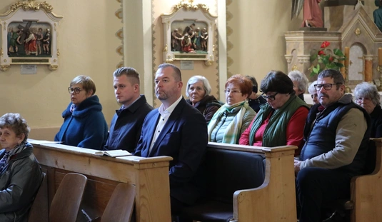 Rózsafüzér a békéért Felsőhámorban