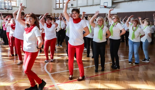 Szenior Örömtánc a Földesben