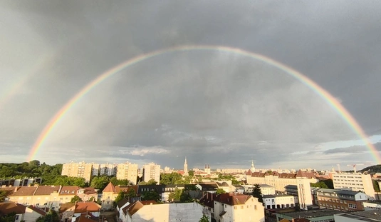 Szivárvány Miskolc felett