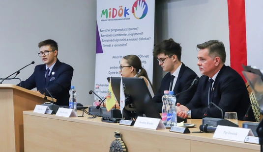 Országos Diákönkormányzat találkozója a városházán