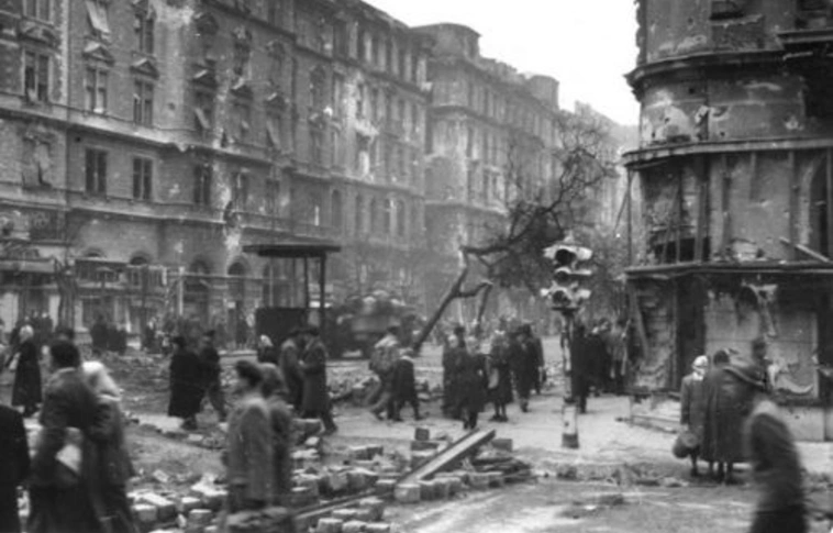 Ismeretlen 1956-os felvételek