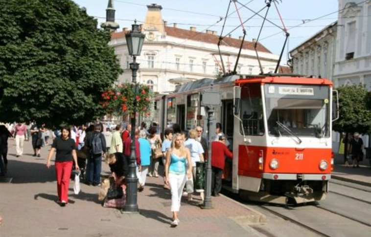 November 1-jétől jár a villamos a megújult szakaszon