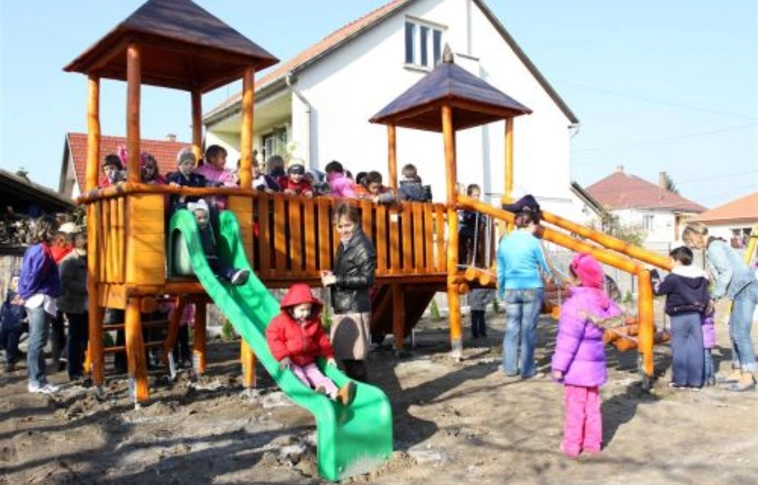 Új játékokat kapott egy felsőzsolcai óvoda