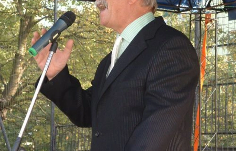 Miskolcon énekelt ”Vili bácsi”