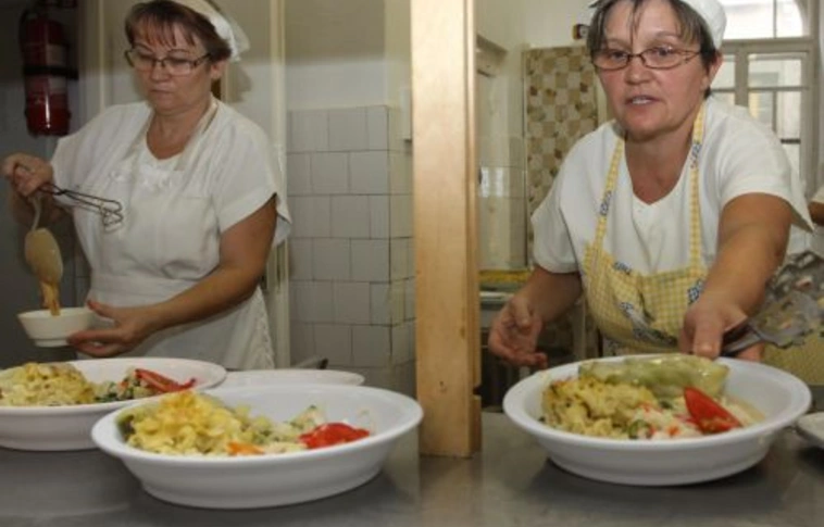 A „menzareformos” ételeket is megkóstolhattuk az Istvánffyban