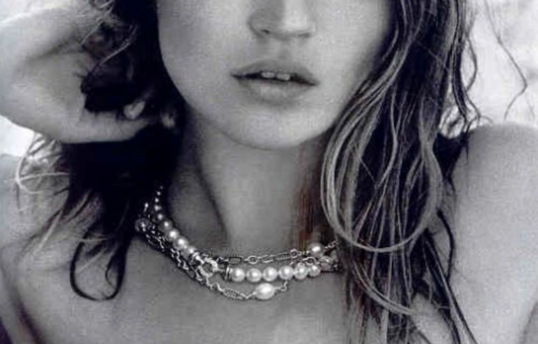 Kate Moss mindent ledobott – fotókkal!