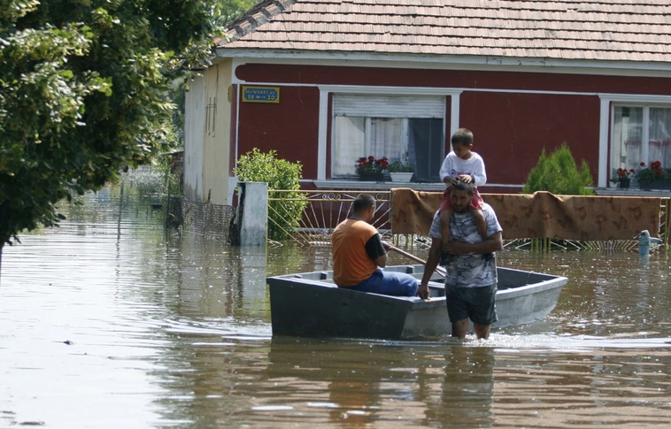 Árvízkárosult borsodi gyerekeket látnak vendégül