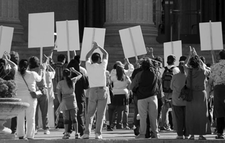 Demonstrációra készülnek