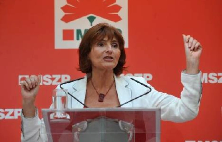 MSZP-kongresszus az újrakezdés jegyében